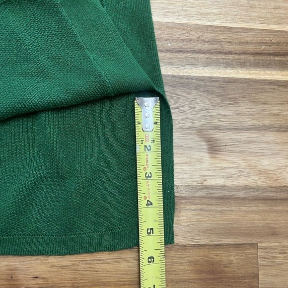J. Jill Slit Side Waffle Knit Long Sleeve Lightweight Sweater Hunter Green Sz Sm - Picture 9 of 11